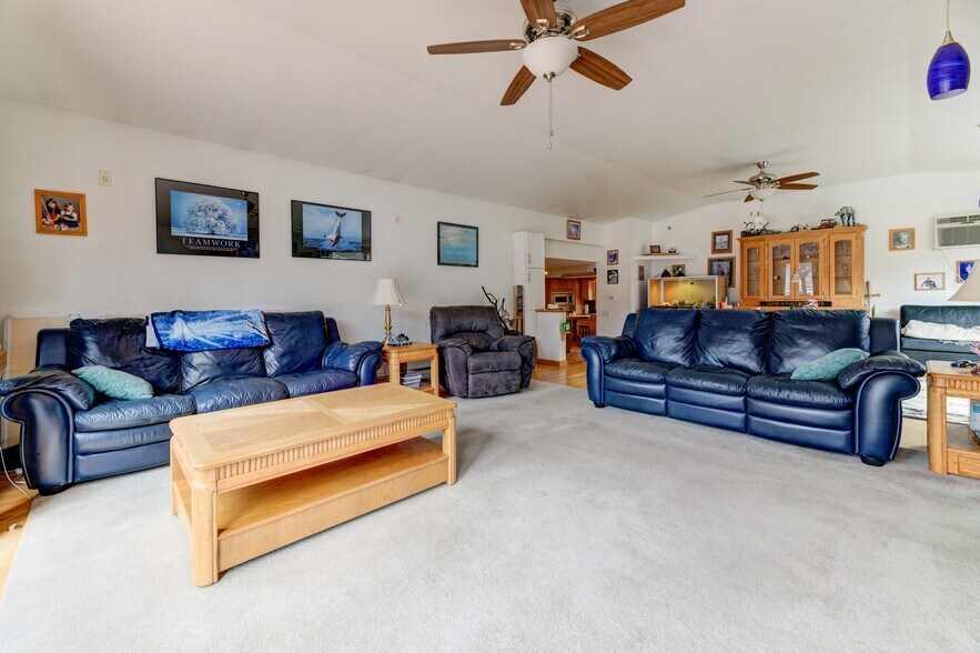 More Photos Of 160 Creamery Rd, Greenville Restaurant For Sale