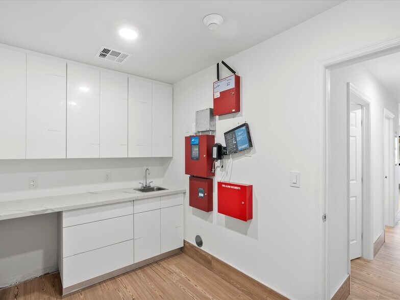 More Photos Of 4177 S Congress Ave, Palm Springs Assisted Living For Sale