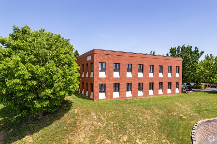 More Photos Of 400 Foxcroft Ave, Martinsburg Office For Lease