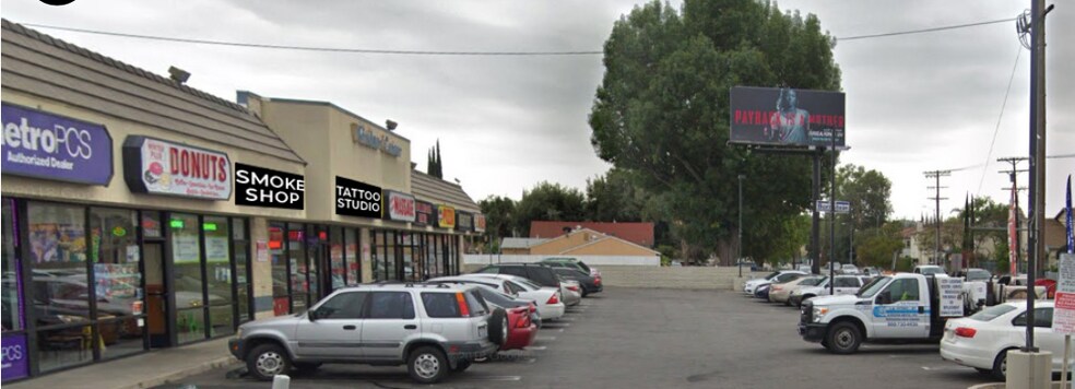 More Photos Of 7550 Tampa Ave, Reseda Storefront For Lease
