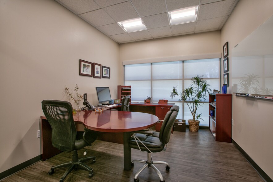 More Photos Of 3717 Apalachee Pky, Tallahassee Loft Creative Space For Lease