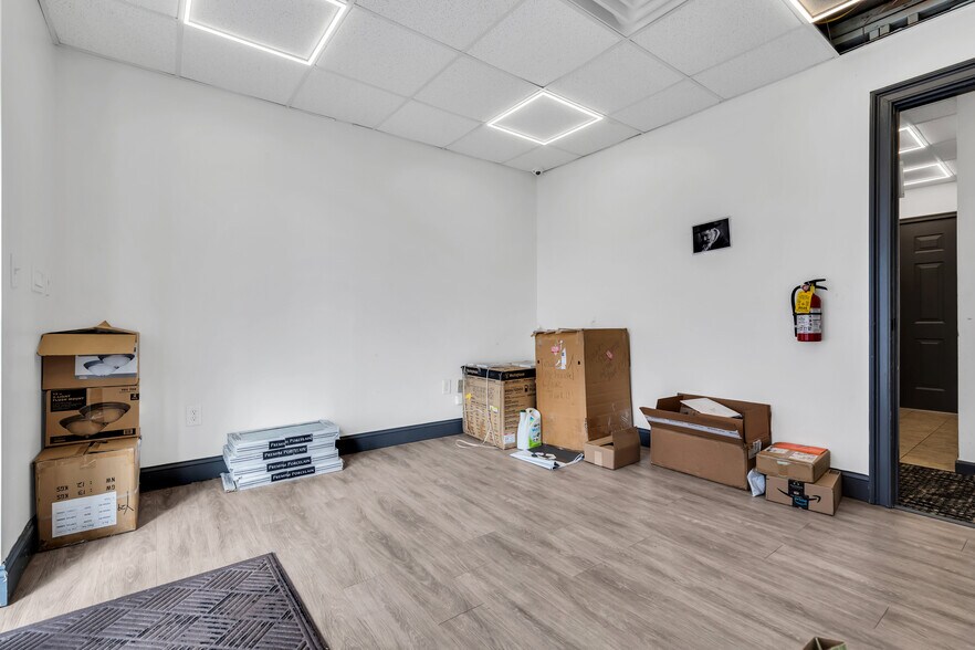 More Photos Of 2597 Hooper Ave, Brick Office For Sale