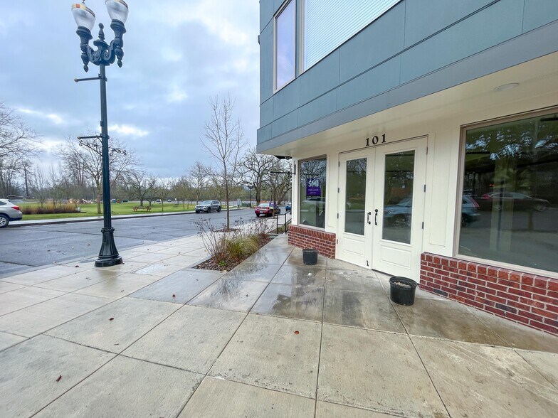 More Photos Of 107 C Street, Independence Apartments For Lease