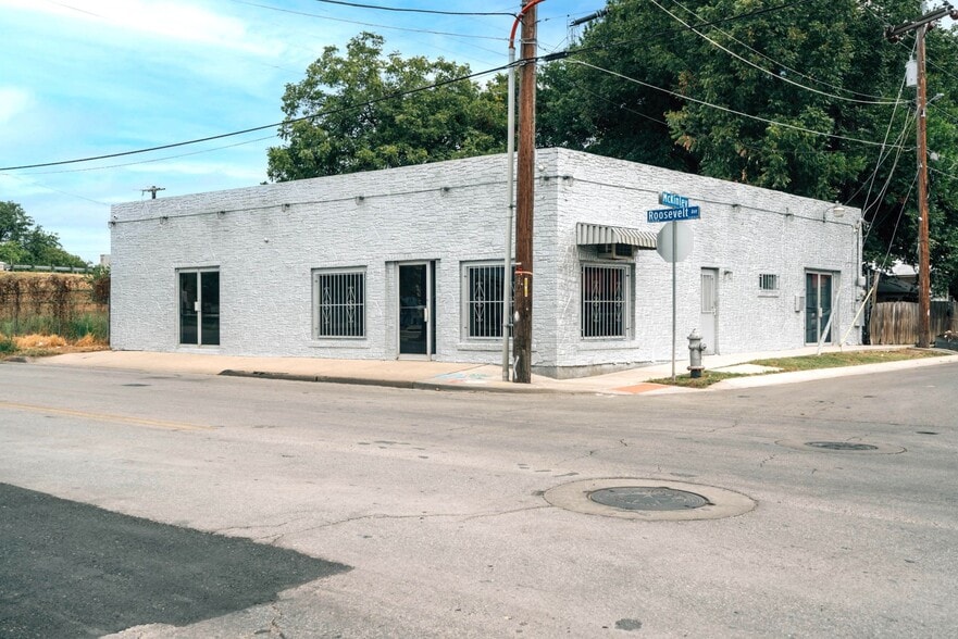 More Photos Of 1020 Roosevelt Ave, San Antonio Freestanding For Sale