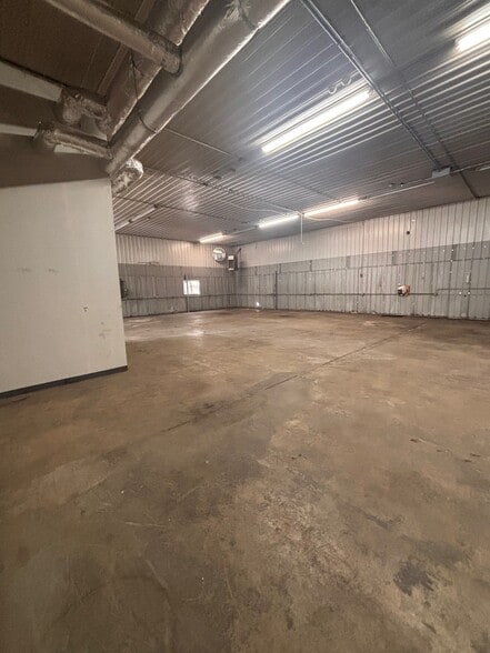 More Photos Of 6263 Taft Rd, Syracuse Warehouse For Lease
