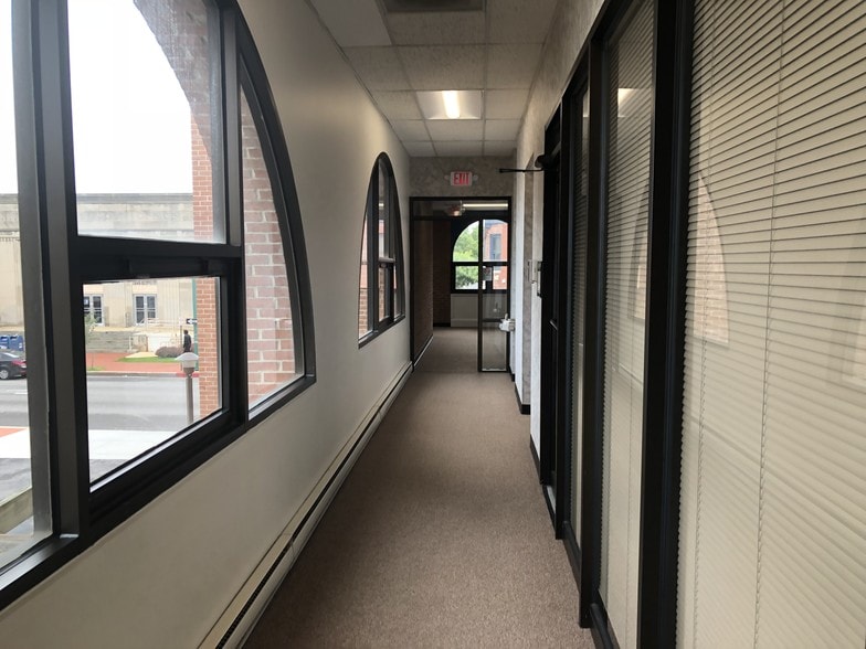 More Photos Of 33 W Franklin St, Hagerstown Coworking Space