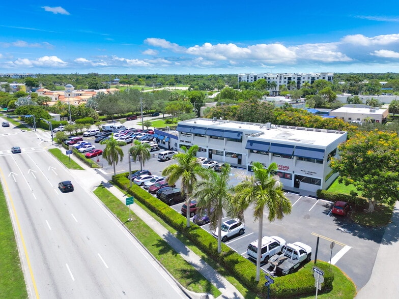 More Photos Of 17891 S Dixie Hwy, Miami Office For Sale