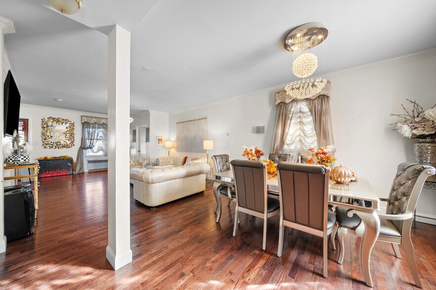 More Photos Of 70 Park Ave, Bay Shore Multifamily For Sale