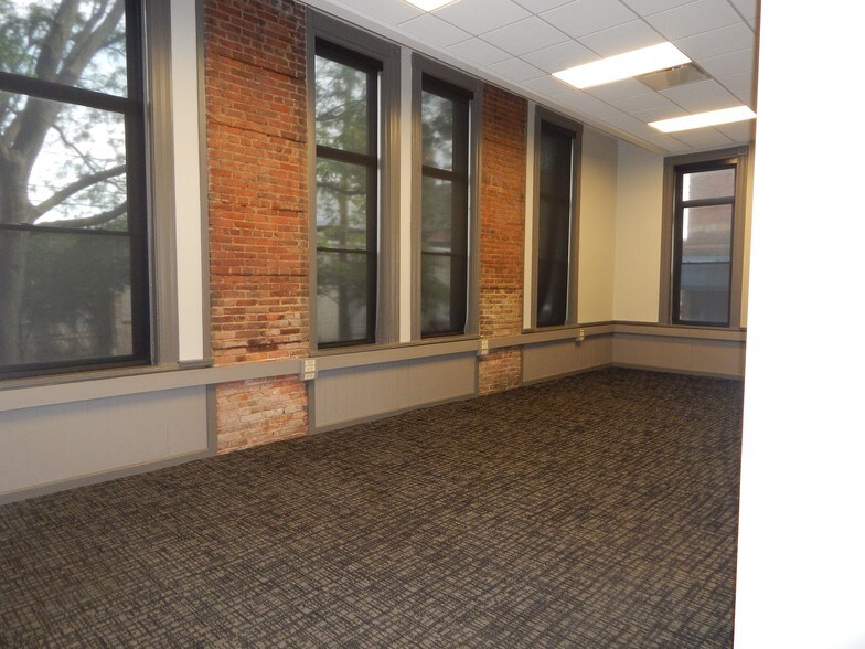 More Photos Of 1320 Sumner Ct, Cleveland Office For Lease
