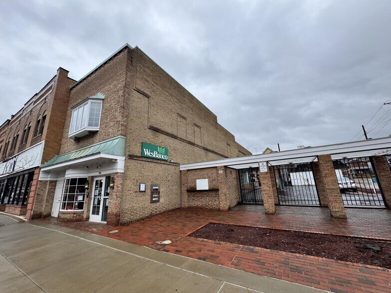 More Photos Of 506 Merchant St, Ambridge Bank For Sale