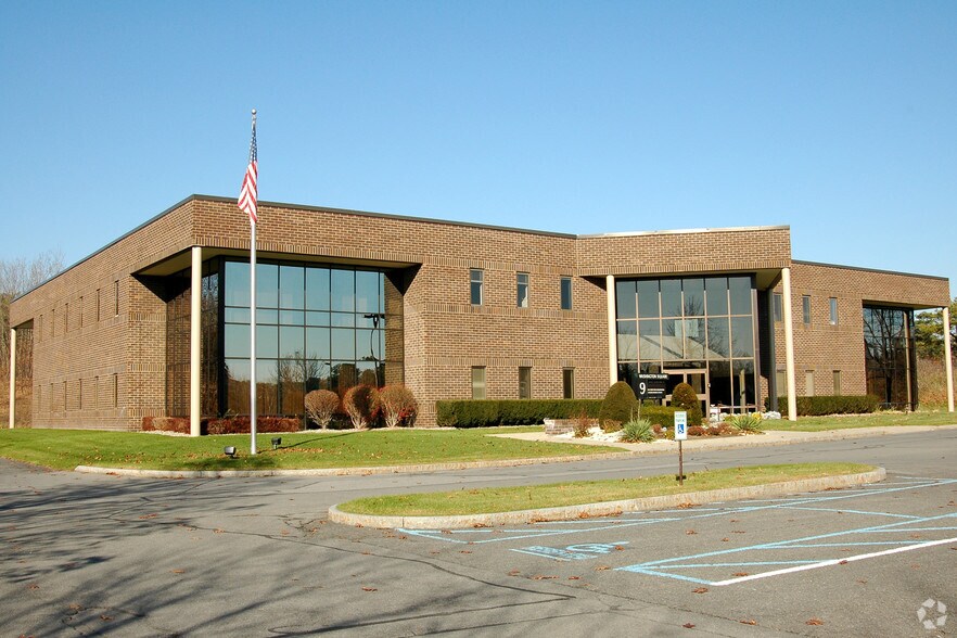 More Photos Of 9 Washington Sq, Albany Office For Sale