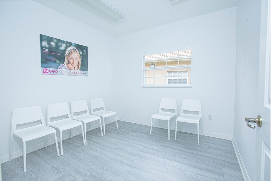 More Photos Of 3206-3208 Hillsdale Ln, Kissimmee Medical For Lease