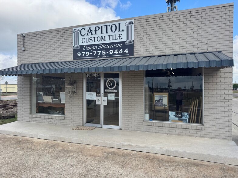 More Photos Of 100 E 32nd St, Bryan Freestanding For Lease