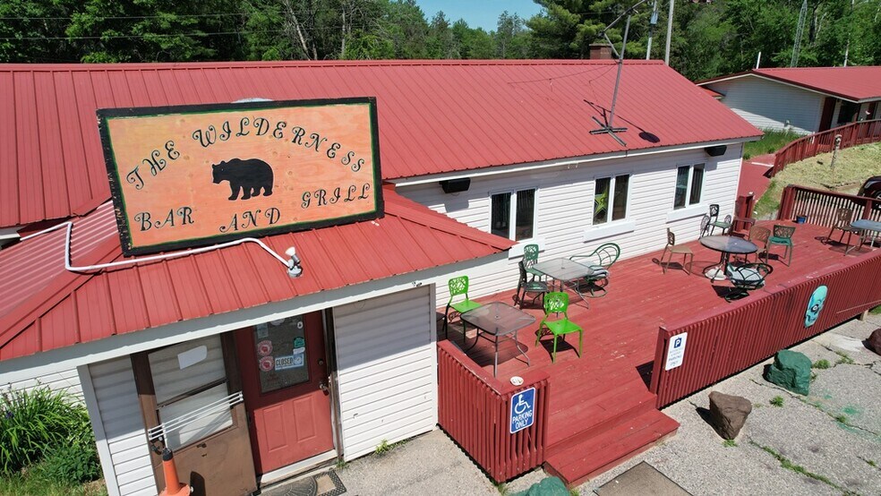 More Photos Of N13903 State Road 80, Necedah Hotel For Sale