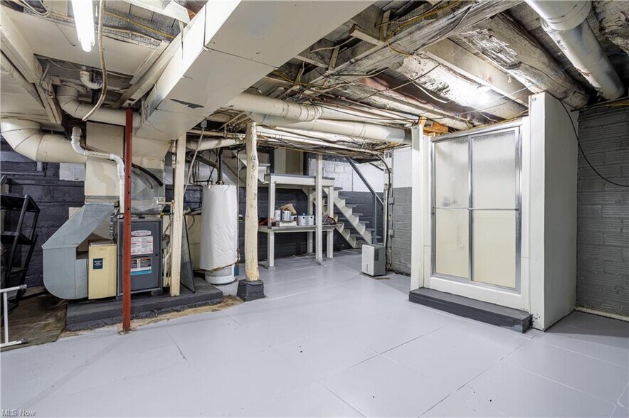 More Photos Of 15355 Old Lincoln Way, Dalton Light Manufacturing For Sale