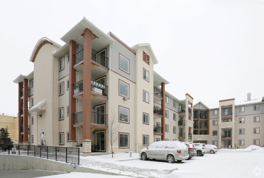 More Photos Of 505 Railway St W, Cochrane Apartments For Sale