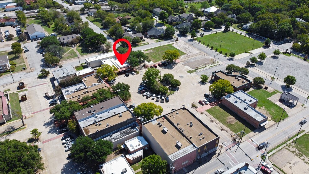 More Photos Of 189 Historic Town Sq, Lancaster Medical For Sale