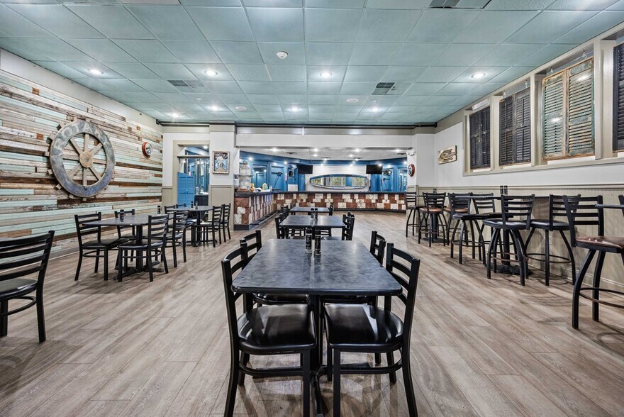 More Photos Of 1405 Gornto Rd, Valdosta Restaurant For Sale