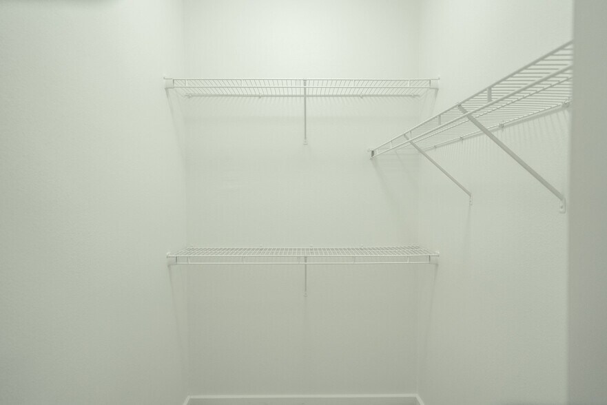 More Photos Of 127 E Riverside Dr, Austin Apartments For Lease