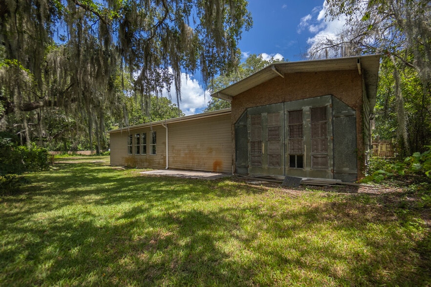More Photos Of 8929 E Gulf To Lake Hwy, Inverness Auto Repair For Sale
