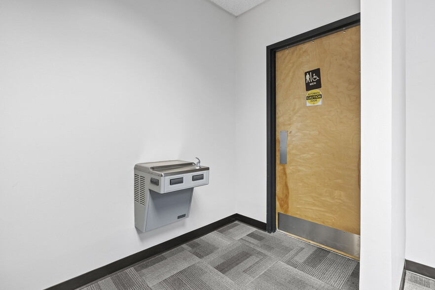 More Photos Of 4240 S Lees Summit Rd, Independence Office For Lease