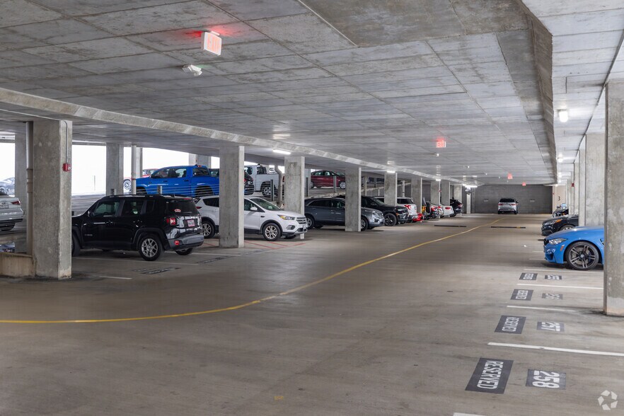 More Photos Of 12808 Queensbury Ln, Houston Apartments For Lease