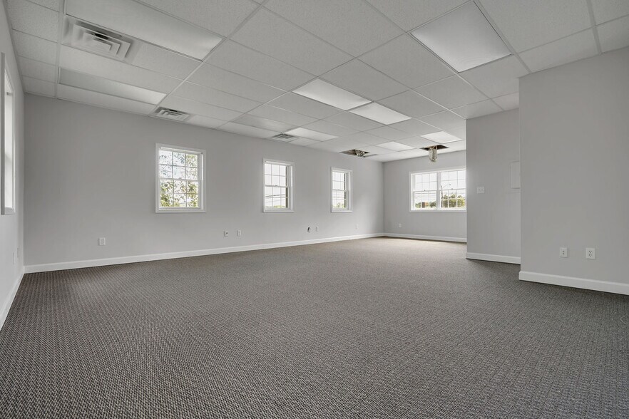More Photos Of 1466 Hooper Ave, Toms River Medical For Lease