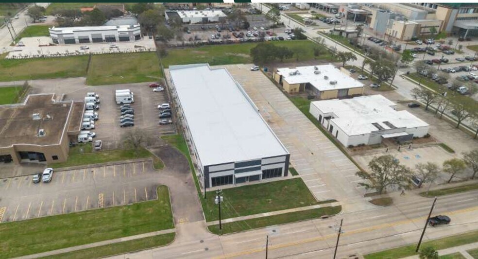 More Photos Of 17085 N Texas Ave, Webster Medical For Lease