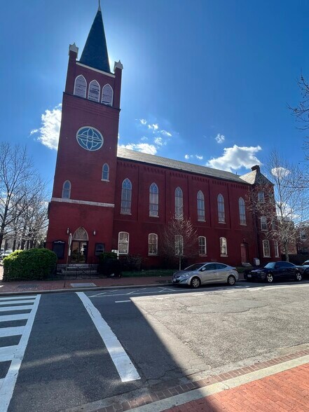 More Photos Of 1546 5th St NW, Washington Specialty For Sale