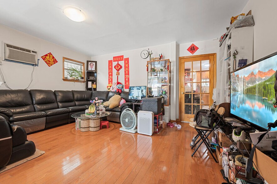 More Photos Of 1817 63rd St, Brooklyn Apartments For Sale