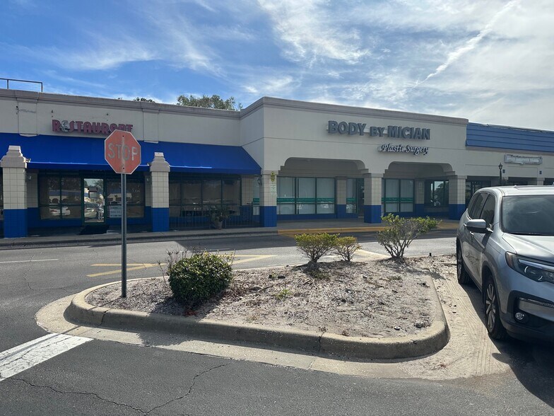 More Photos Of 8411-8419 N Dale Mabry Hwy, Tampa Unknown For Lease