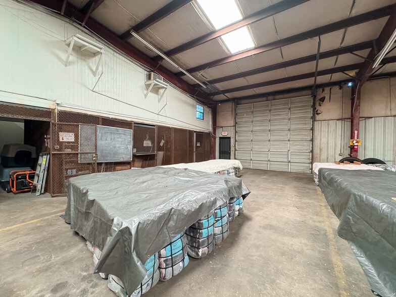 More Photos Of 7206 Elbert, Houston Industrial For Sale