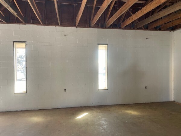 More Photos Of 2112 Hollywood Dr, Jackson Office For Sale