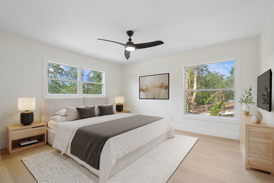 More Photos Of 2655 Bay St, Sarasota Apartments For Sale