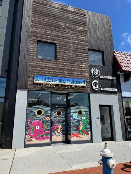 Primary Photo Of 143 E Park Ave, Long Beach Storefront Retail Office For Lease