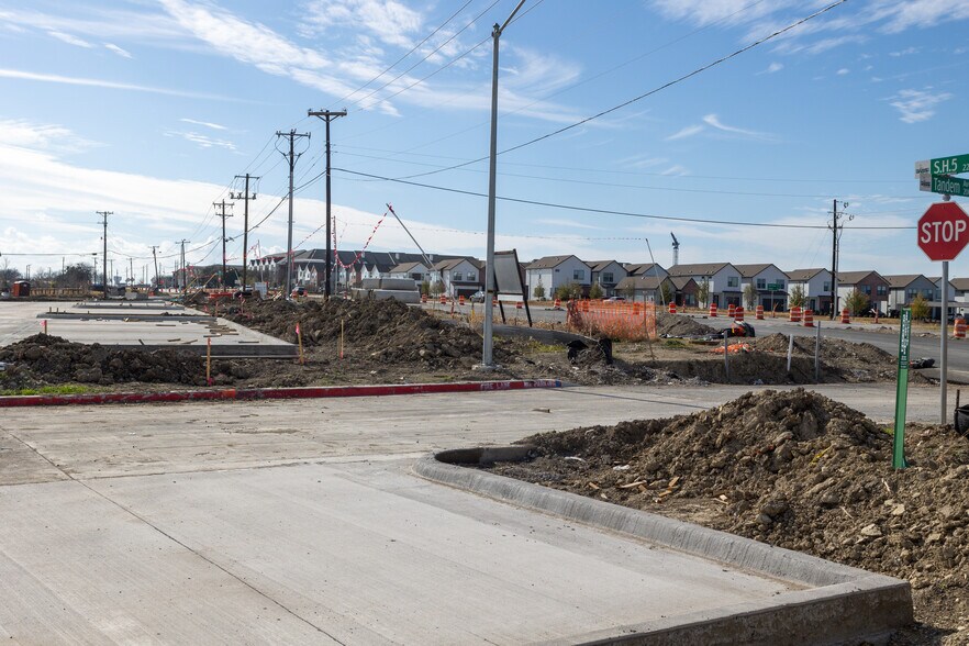 More Photos Of 2211 State Highway 5, McKinney Storefront For Lease