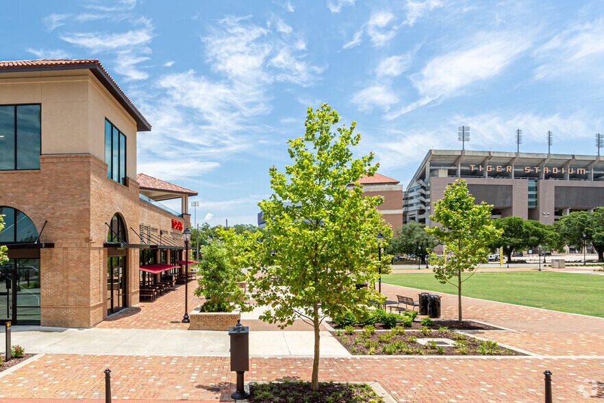 More Photos Of 3624-3658 Nicholson Dr, Baton Rouge, Ln, Baton Rouge General Retail For Lease