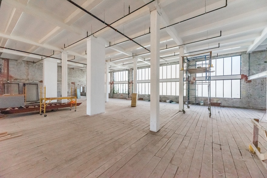 More Photos Of 5-33 48th Ave, Long Island City Apartments For Lease