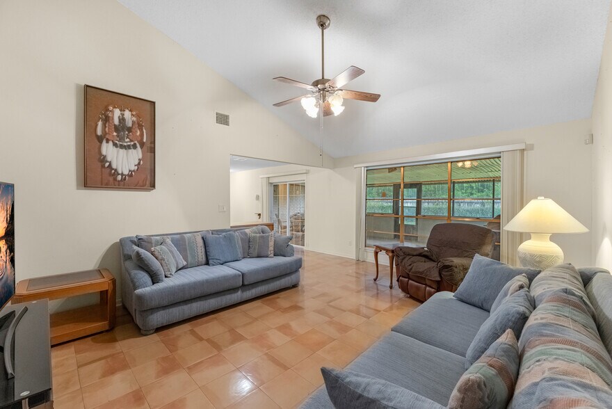 More Photos Of 7315 Pine St, Manvel Industrial For Sale