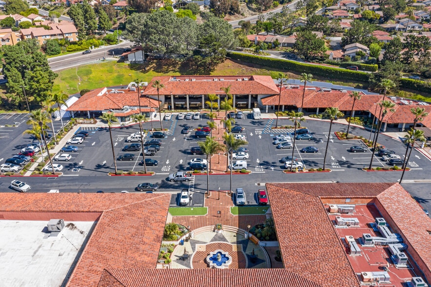 More Photos Of 911-989 Lomas Santa Fe Dr, Solana Beach Unknown For Lease