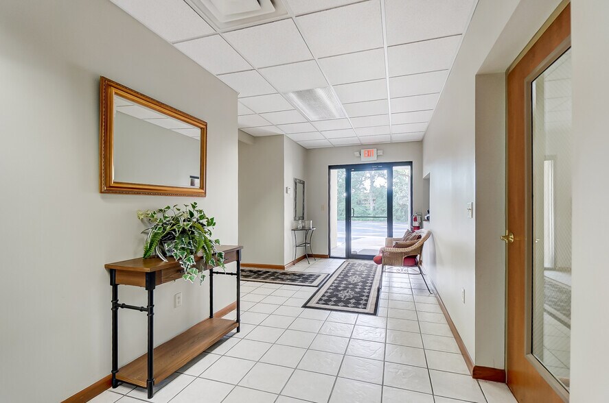 More Photos Of 8900 N Dixie Dr, Dayton Medical For Lease