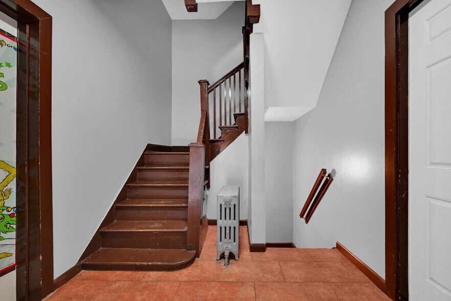 More Photos Of 737 Warburton Ave, Yonkers Apartments For Sale