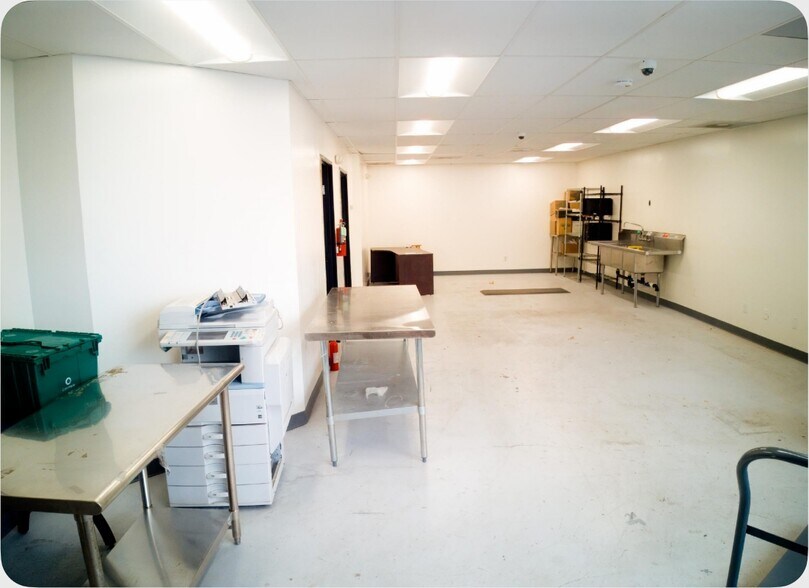 More Photos Of 9212 Mira Este Ct, San Diego Research And Development For Sale