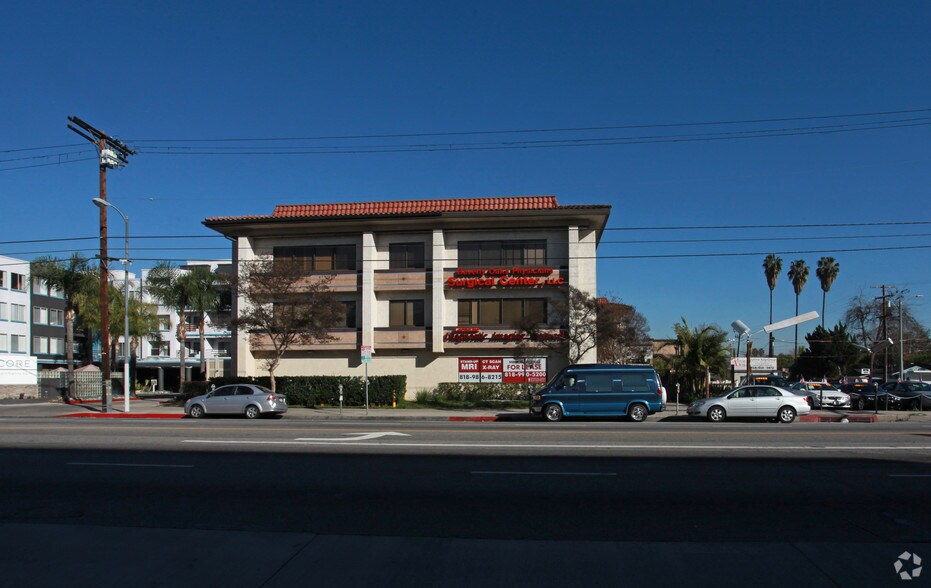 More Photos Of 4910 Van Nuys Blvd, Sherman Oaks Medical For Lease