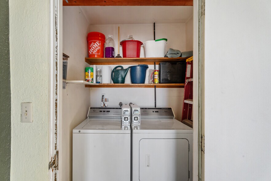 More Photos Of 1777 E Arenas Rd, Palm Springs Apartments For Sale