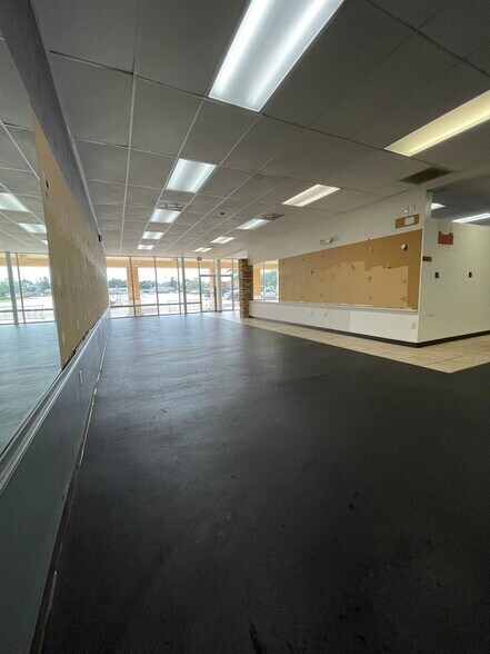 More Photos Of 686-728 Cheney Hwy, Titusville Unknown For Lease