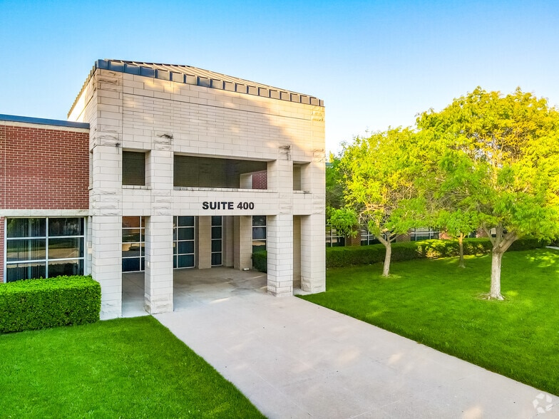 More Photos Of 5055 W Park Blvd, Plano Office For Lease