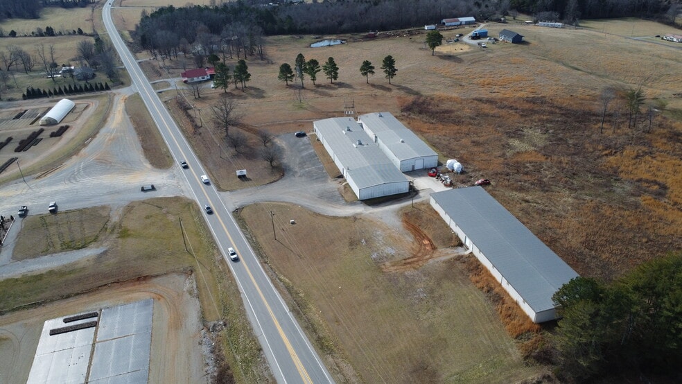 More Photos Of 10261 Smithville Hwy, McMinnville Warehouse For Sale