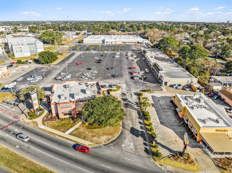 More Photos Of 546 Mary Esther Cut Off NW, Fort Walton Beach General Retail For Lease
