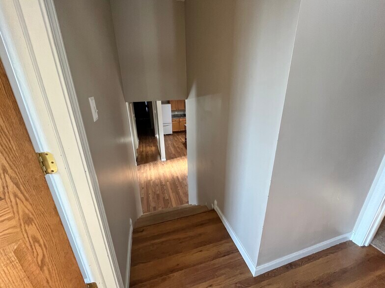 More Photos Of 260 Calumet St, Oswego Office For Sale